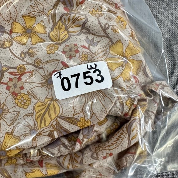 FREE ASSEMBLY Floral Top Medium Ruffled 3/4th Sleeves V-Neck Cotton Half Button - Picture 12 of 12